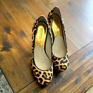 Michael Kors leopard platform pump size 9